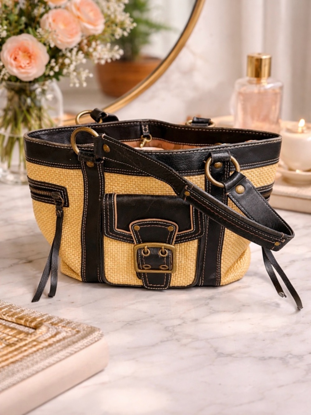Coach vintage woven straw and Black trim Shoulder Bag L05K - 113